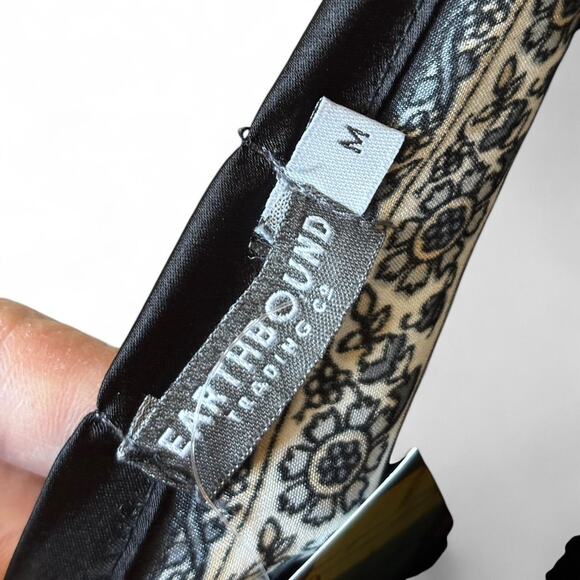 Earthbound Black Paisley Handkerchief Maxi Dress Women’s M Boho Halter - Picture 7 of 8